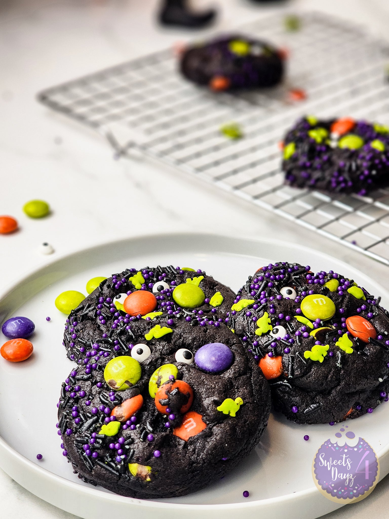 Halloween M&M Cookies on Rhombus