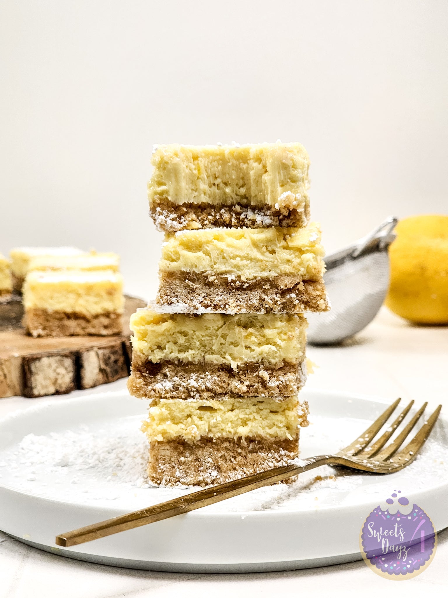 Lemon Cheesecake Bars on Rhombus